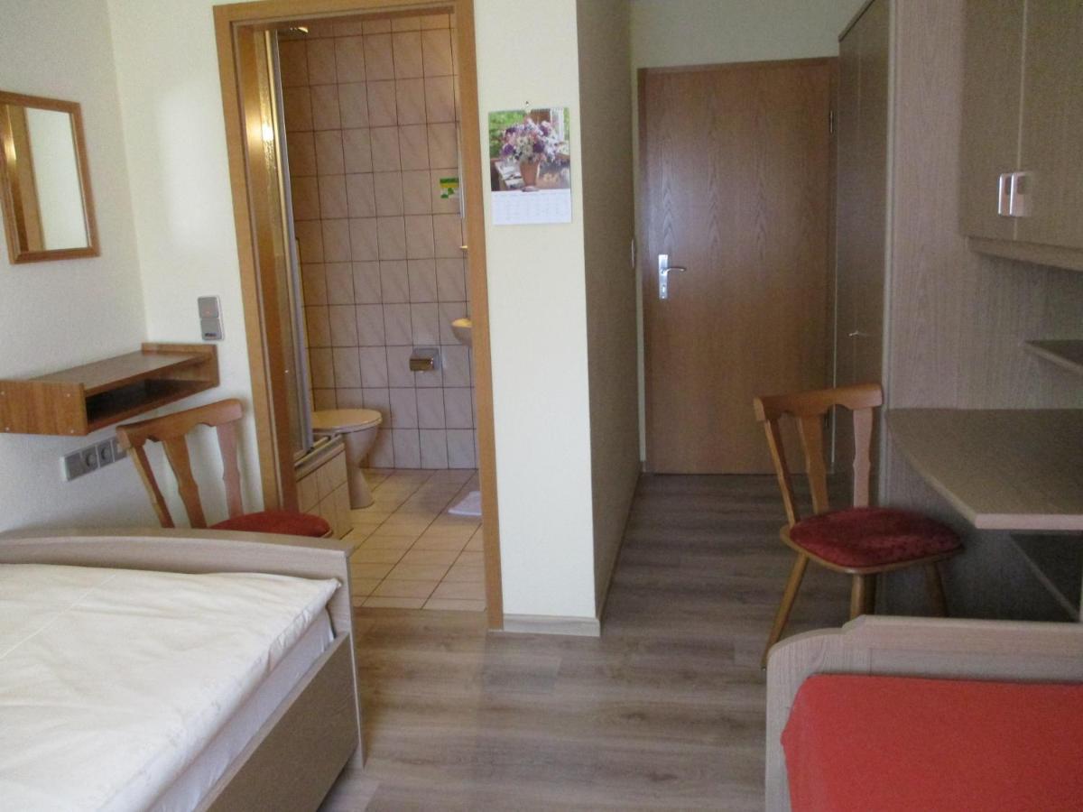 Pension "Zum Schwan" Muhr am See Dış mekan fotoğraf