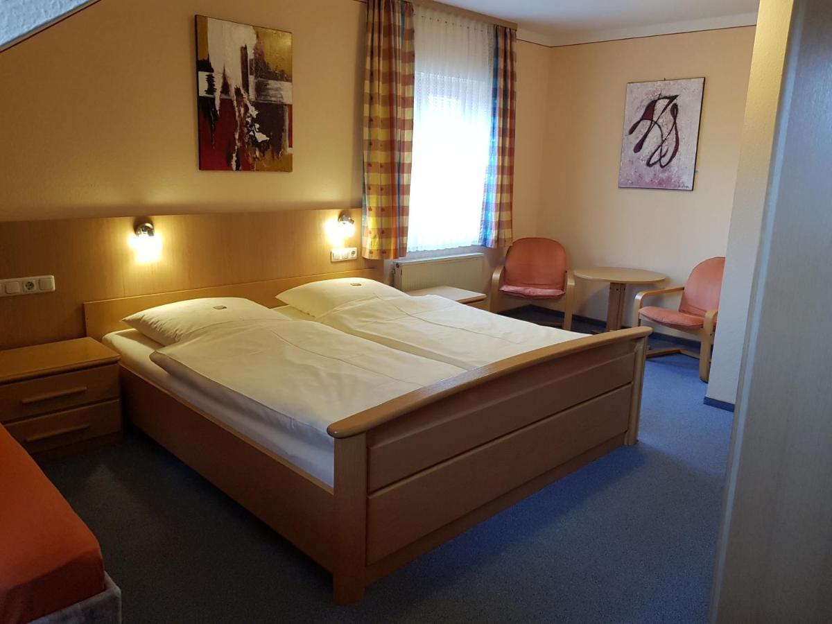 Pension "Zum Schwan" Muhr am See Dış mekan fotoğraf